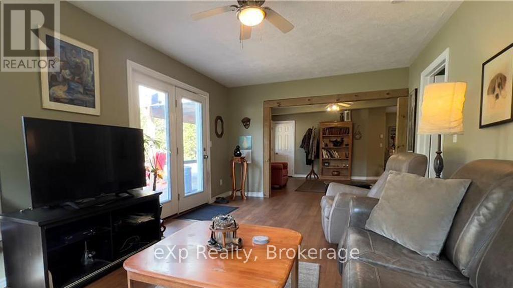 73615 10th Side Road, West Grey, Ontario  N4N 3B9 - Photo 9 - X12093402