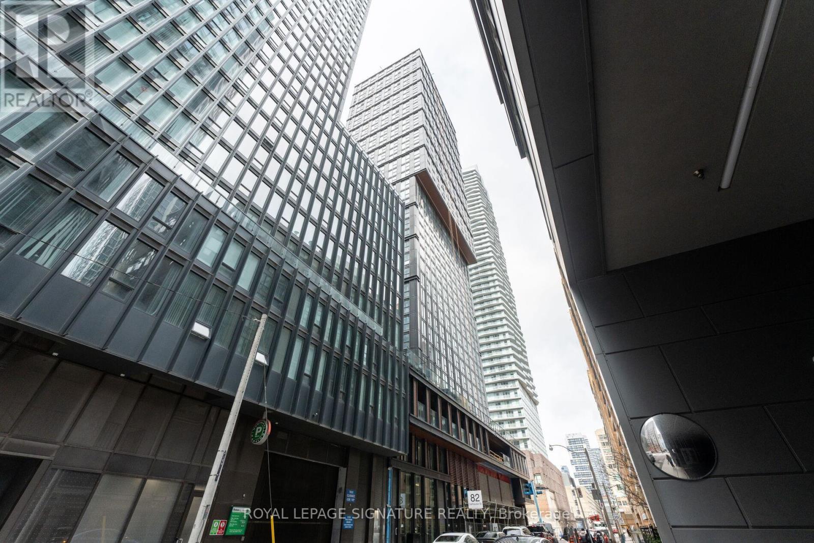 801 - 82 Dalhousie Street, Toronto, Ontario  M5B 0C5 - Photo 8 - C12093457