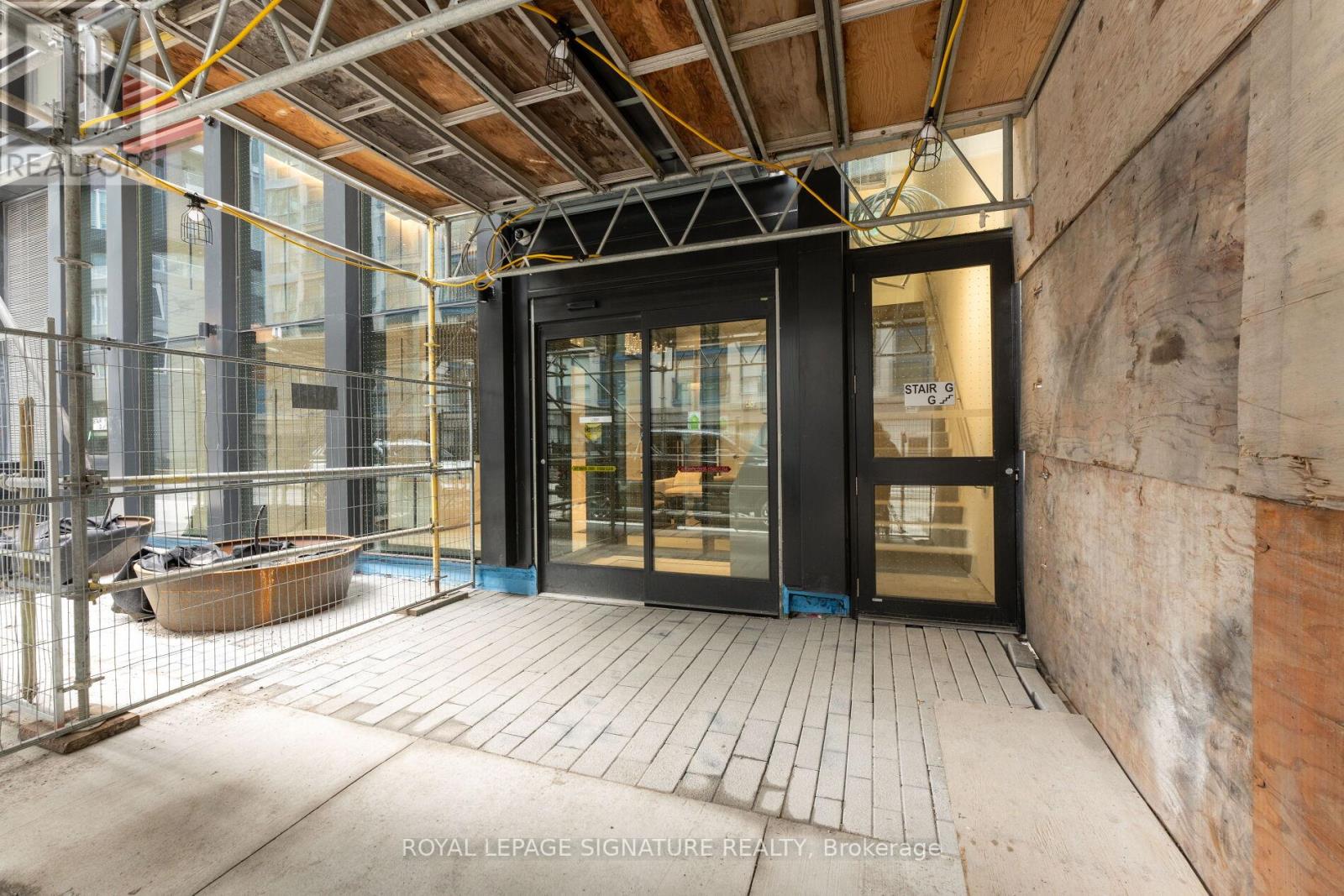 801 - 82 Dalhousie Street, Toronto, Ontario  M5B 0C5 - Photo 9 - C12093457