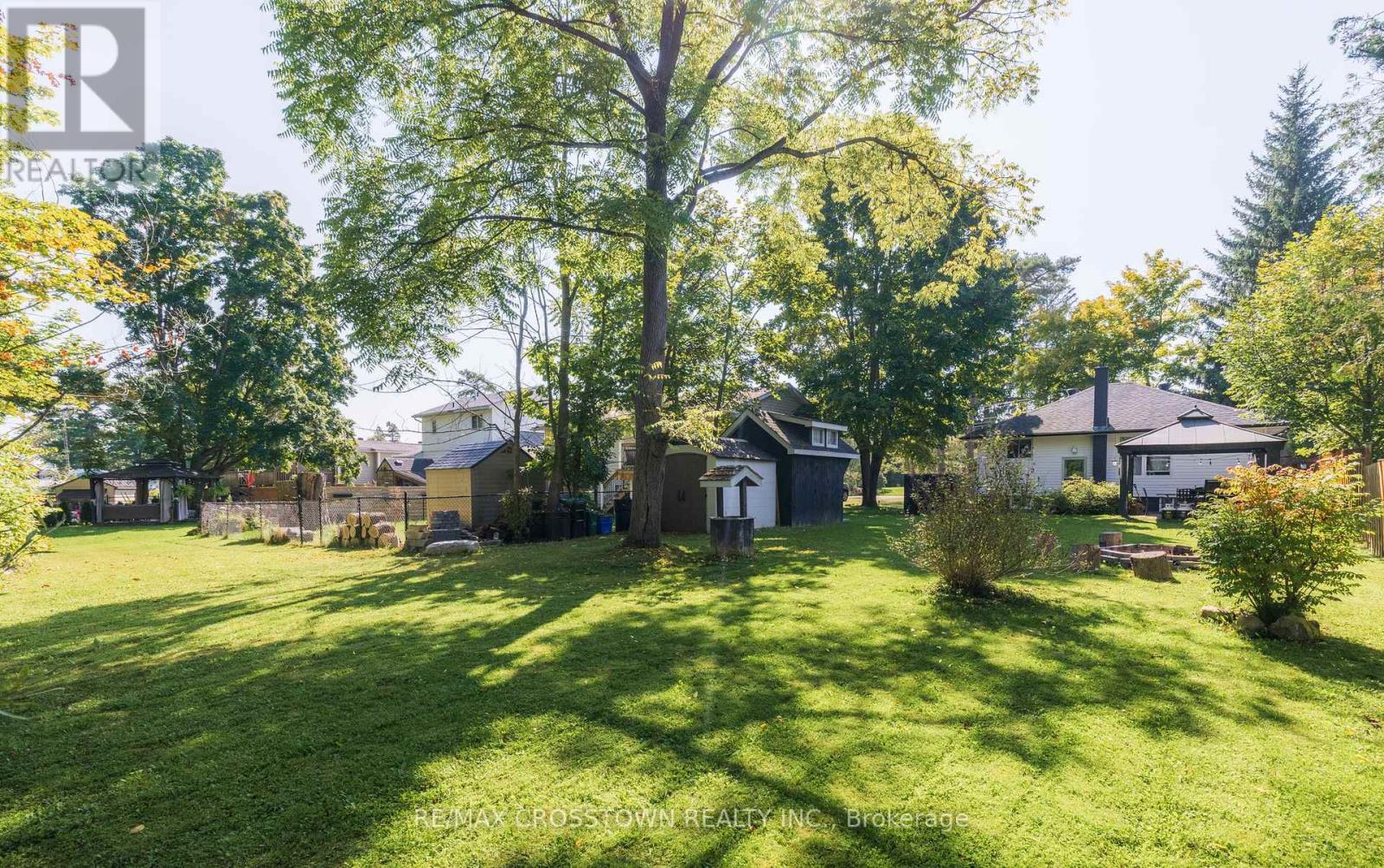 47 Lakeshore Road W, Oro-Medonte, Ontario  L0L 2E0 - Photo 21 - S12093414