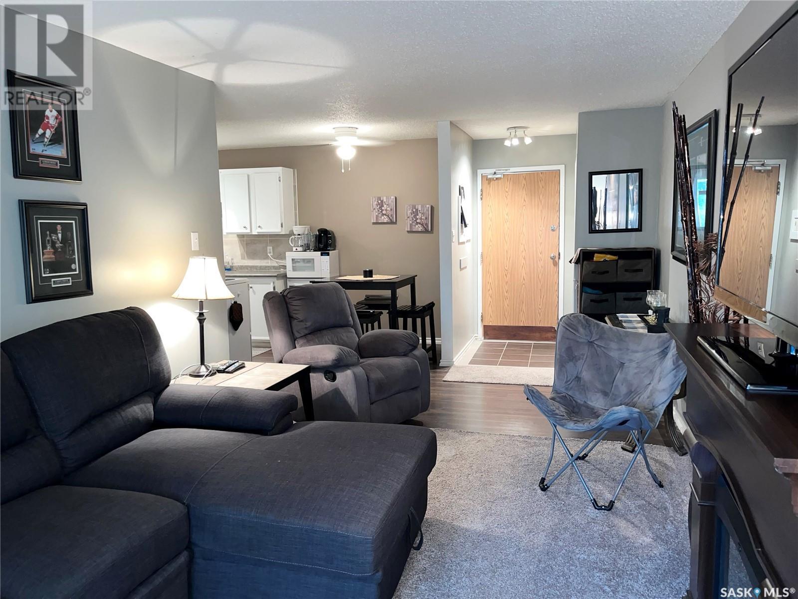Property at 401 529 X AVENUE S image 3