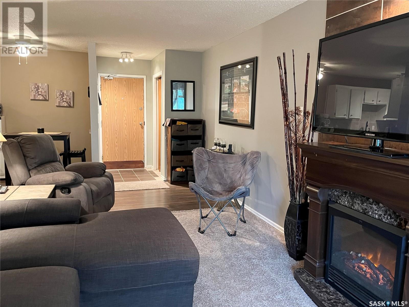 Property at 401 529 X AVENUE S image 4