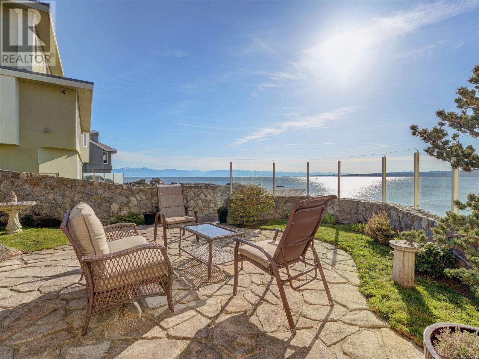 10 300 Plaskett Pl, Esquimalt, British Columbia  V9A 6G4 - Photo 49 - 995030