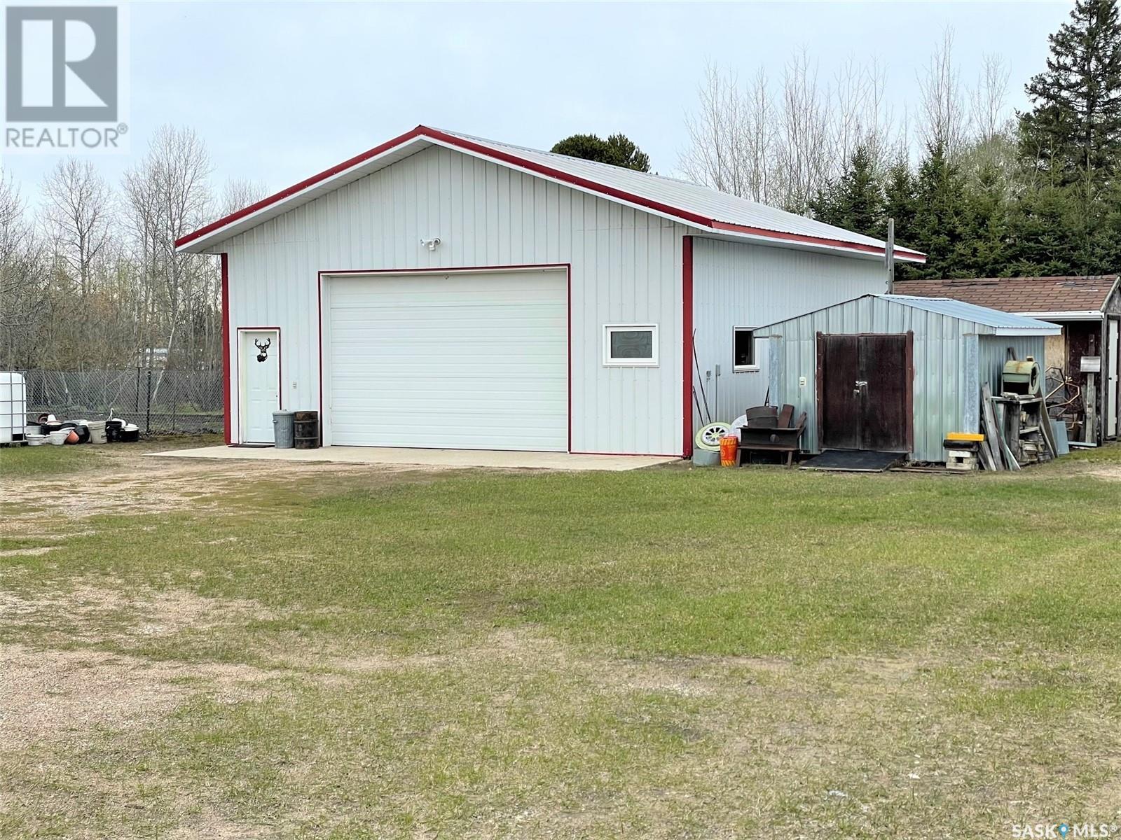 Trottier Acreage, Hudson Bay, Saskatchewan  S0E 0Y0 - Photo 4 - SK002804