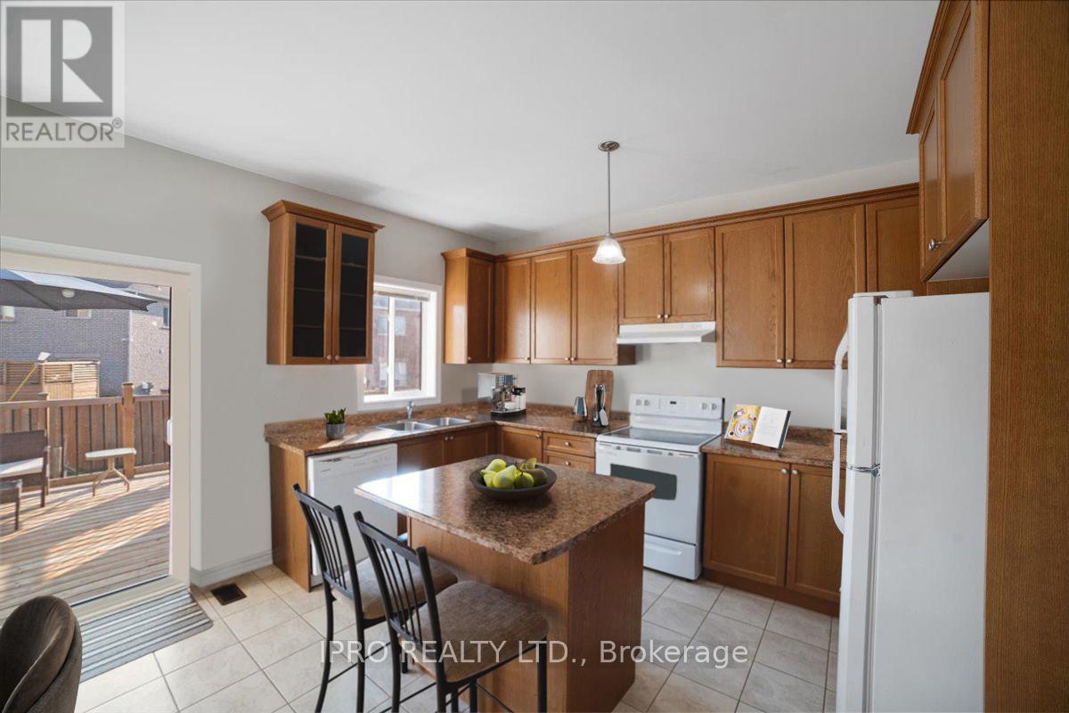 314 Wallace Street, Shelburne, Ontario  L9V 2S2 - Photo 13 - X12093386