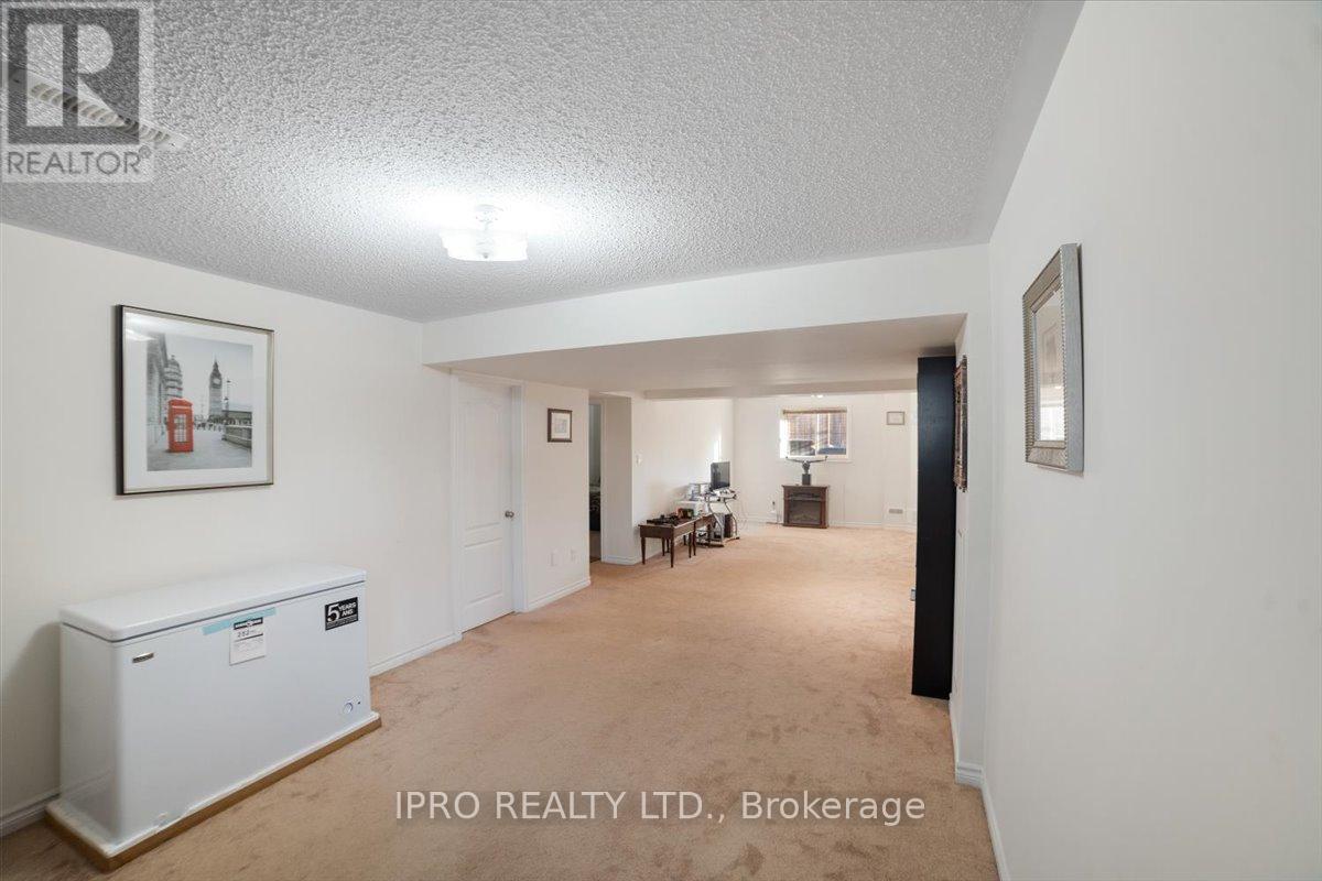 314 Wallace Street, Shelburne, Ontario  L9V 2S2 - Photo 24 - X12093386