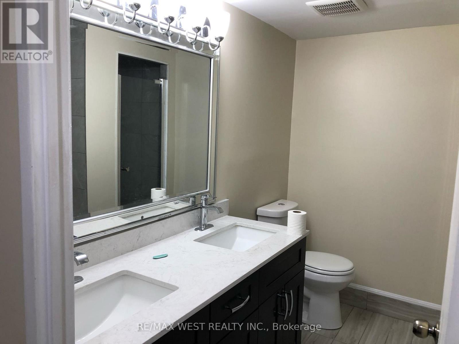524 - 6 Humberline Drive, Toronto, Ontario  M9W 6X8 - Photo 11 - W12093365