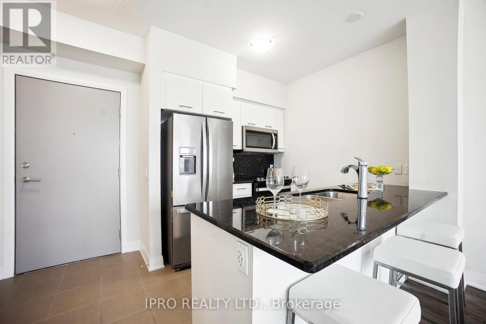 903 - 16 Concord Place, Grimsby, Ontario  L3M 0J1 - Photo 16 - X12090146