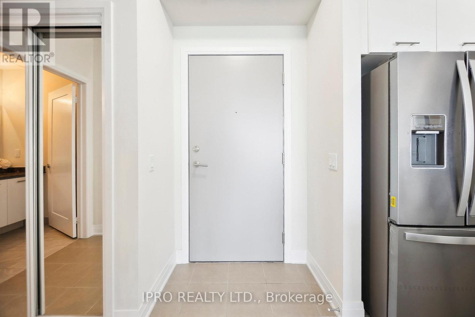 903 - 16 Concord Place, Grimsby, Ontario  L3M 0J1 - Photo 6 - X12090146