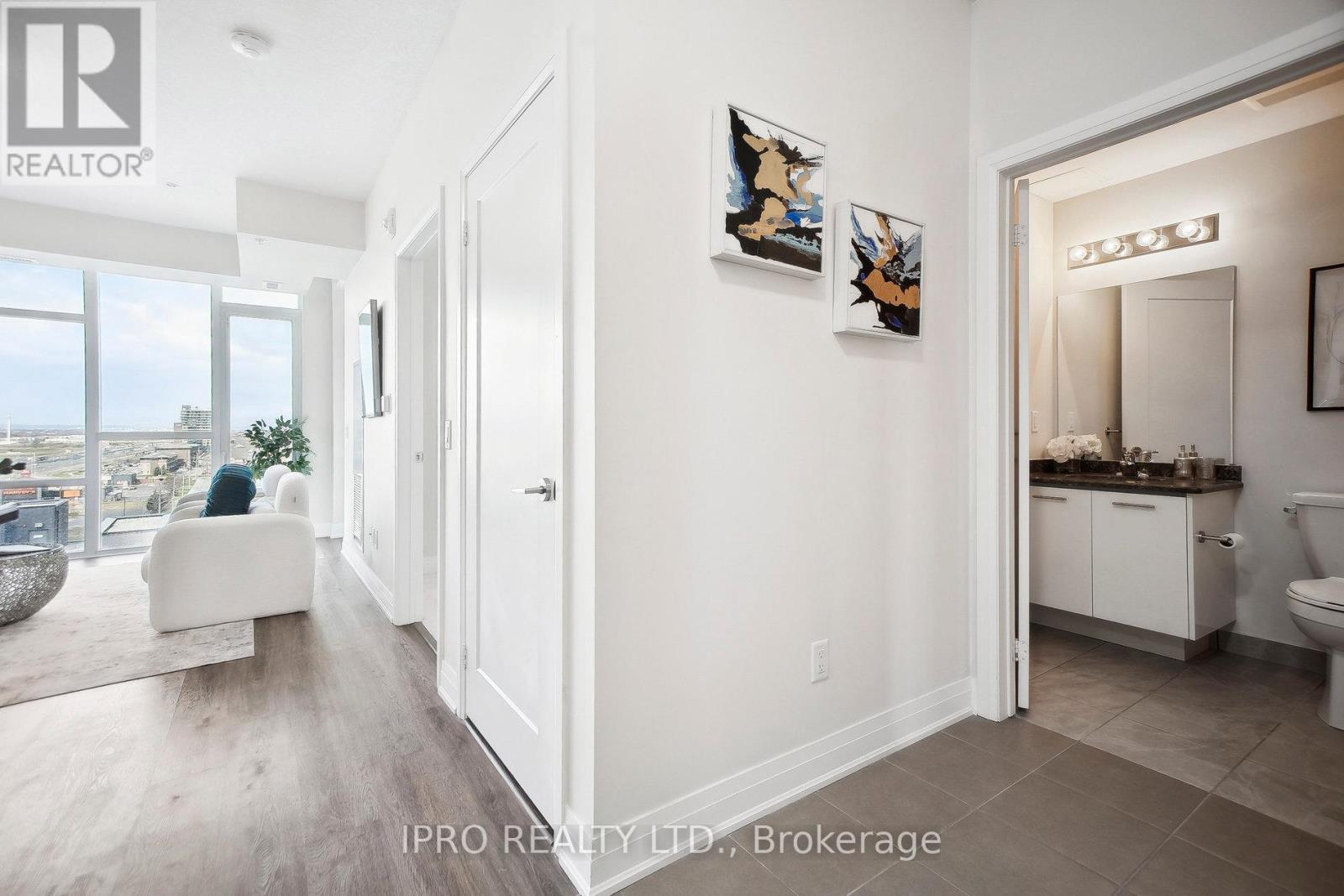 903 - 16 Concord Place, Grimsby, Ontario  L3M 0J1 - Photo 14 - X12090146