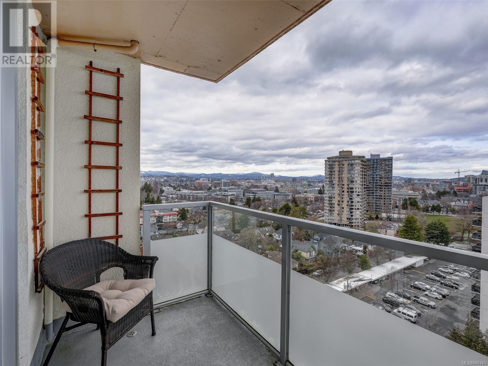 1101 250 Douglas St, Victoria, British Columbia  V8V 2P4 - Photo 3 - 986343