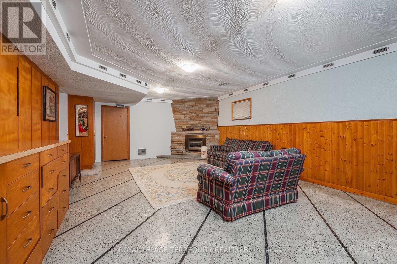 36 Breadner Drive, Toronto, Ontario  M9R 3M4 - Photo 31 - W12044694