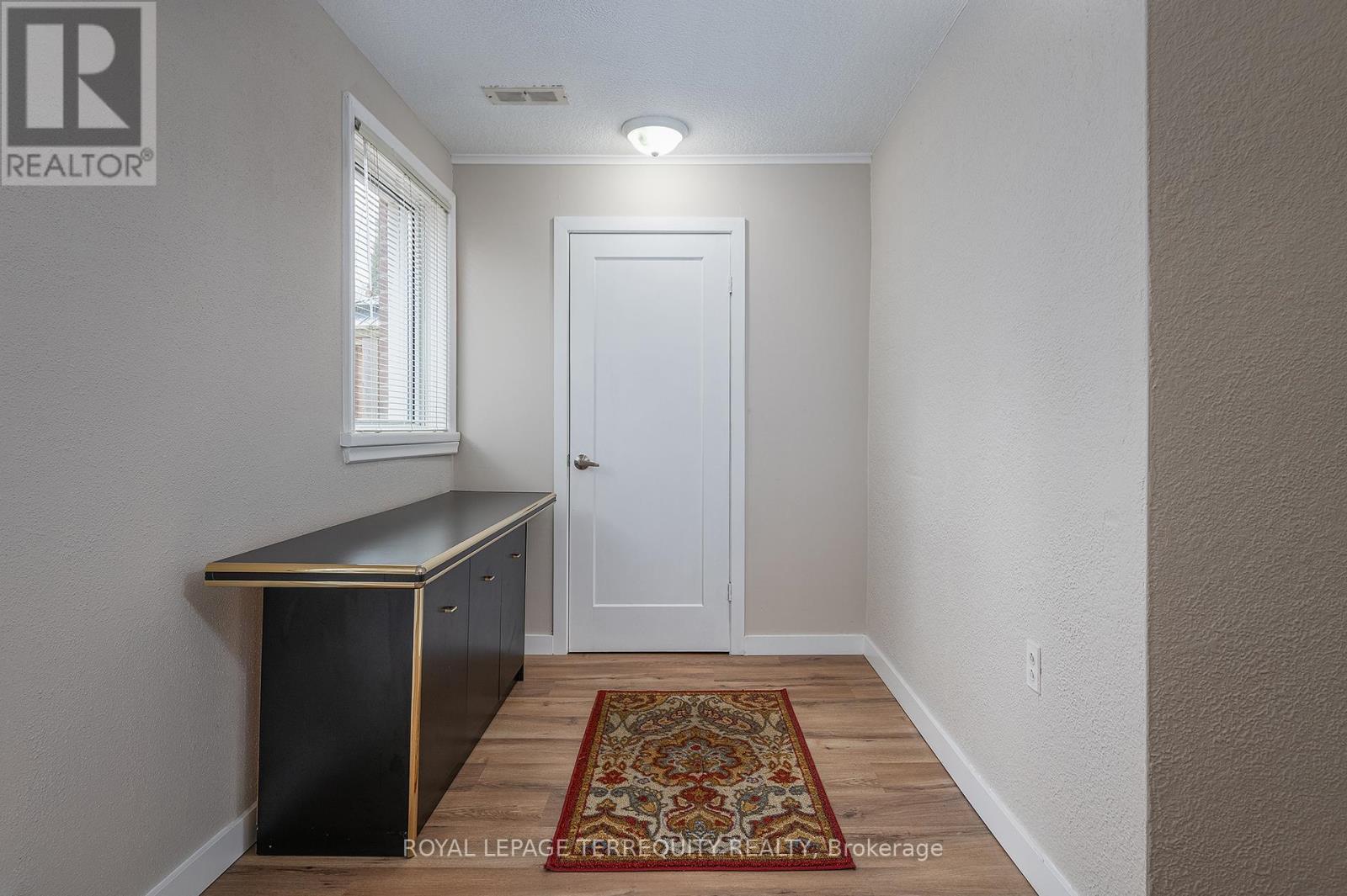 36 Breadner Drive, Toronto, Ontario  M9R 3M4 - Photo 26 - W12044694