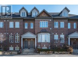 11 SHIRES LANE, Toronto, Ontario