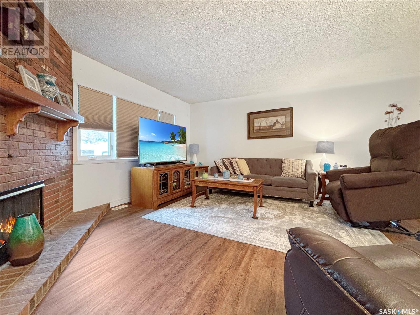 Property at 1812 Centennial CRESCENT image 4