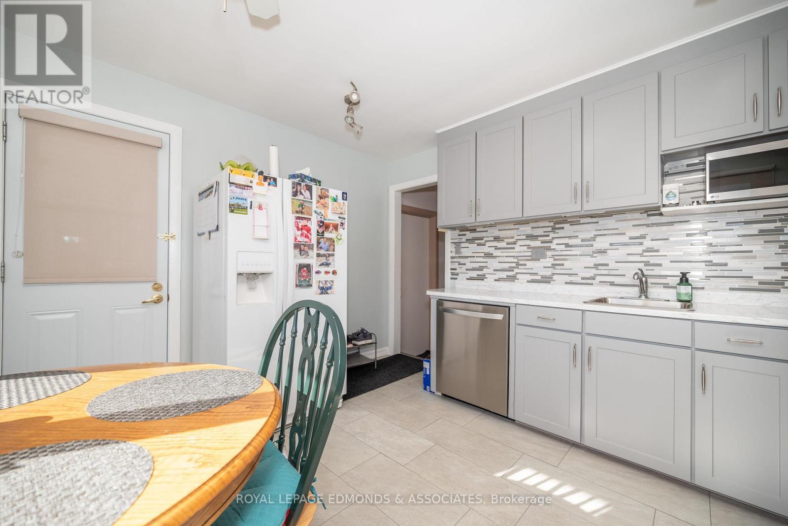 463 Fraser Street, Pembroke, Ontario  K8A 1Y5 - Photo 12 - X12088688