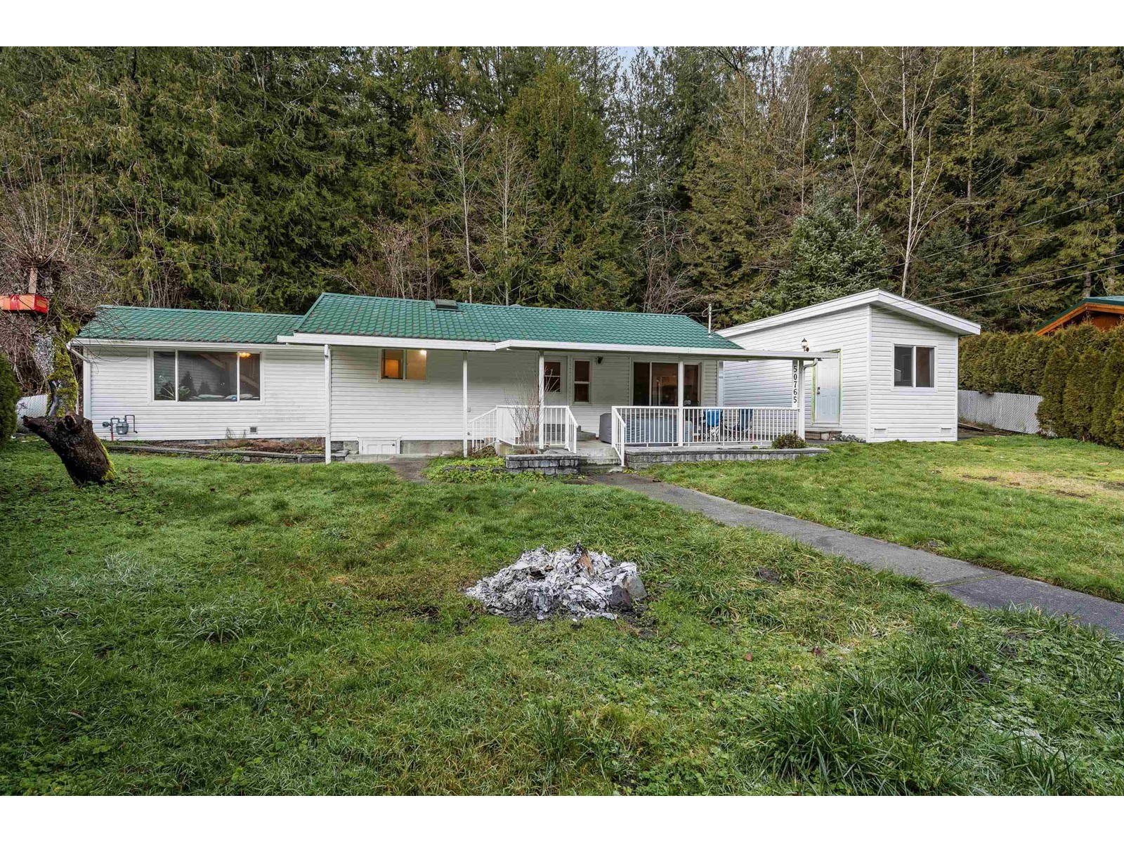 50765 Mountview Road, Chilliwack River Valley, Chilliwack, British Columbia  V4Z 1B5 - Photo 3 - R2954076