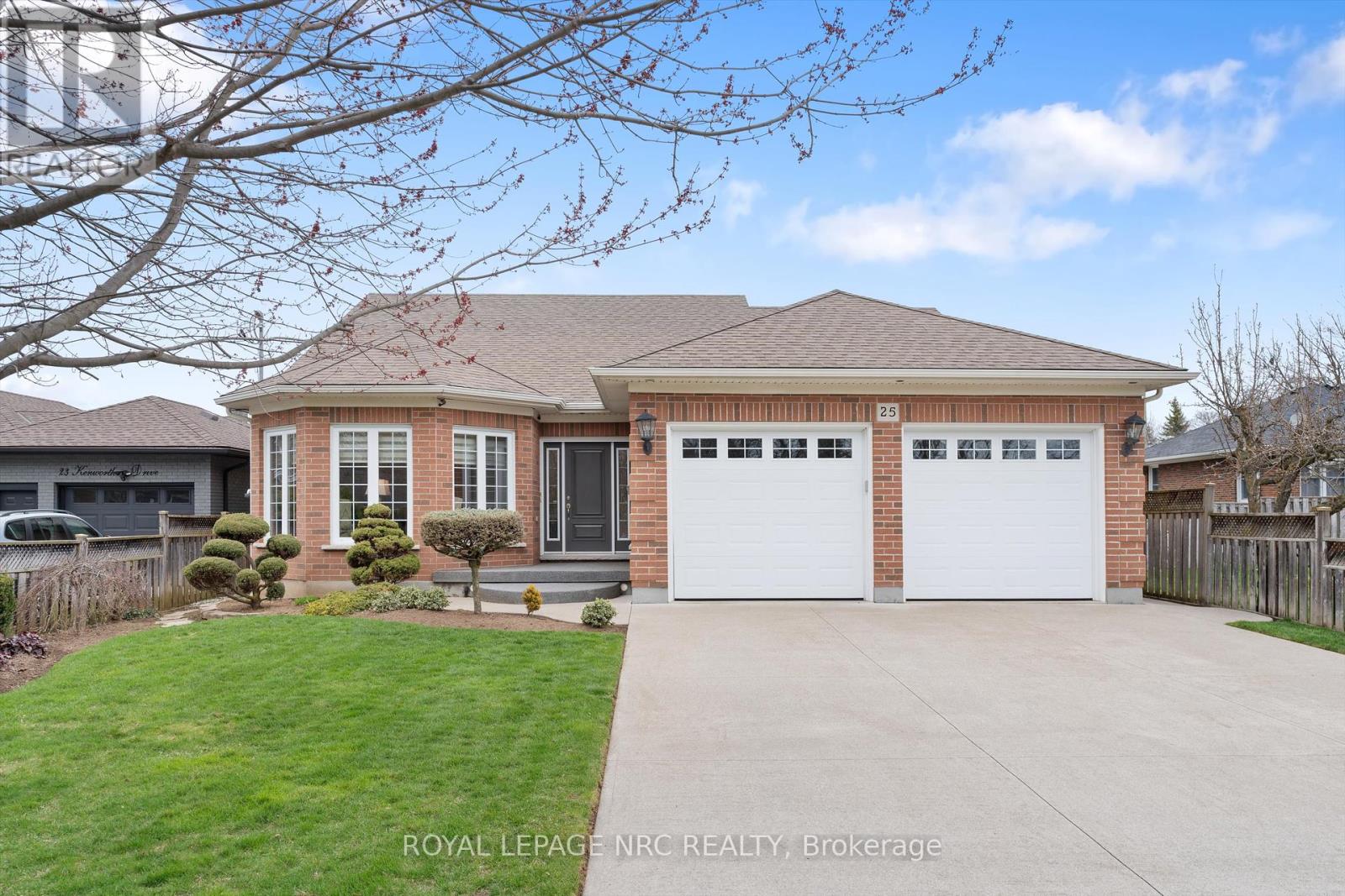 Property at 25 KENWORTH DRIVE image 1