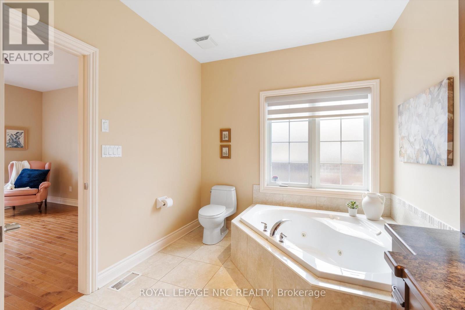 25 Kenworth Drive, St. Catharines, Ontario  L2M 4S4 - Photo 23 - X12093573
