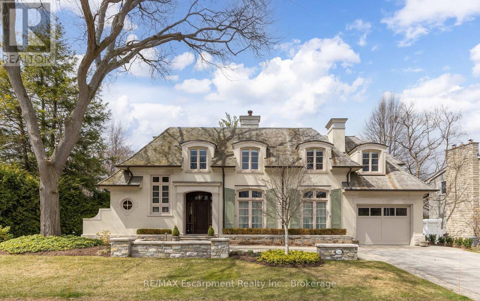 Property at 399 RANDALL STREET image 1