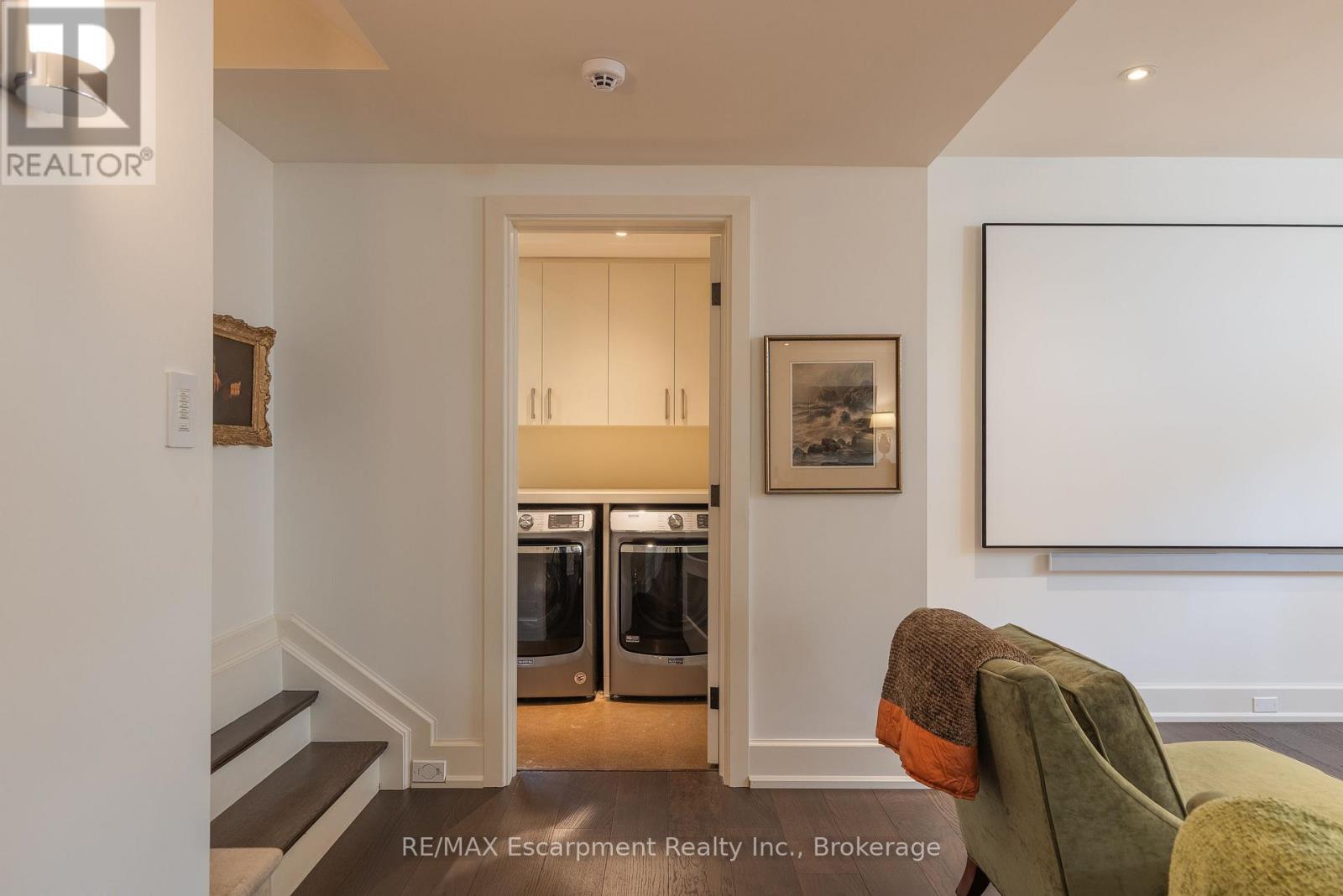 399 Randall Street, Oakville, Ontario  L6J 1R6 - Photo 30 - W12093546