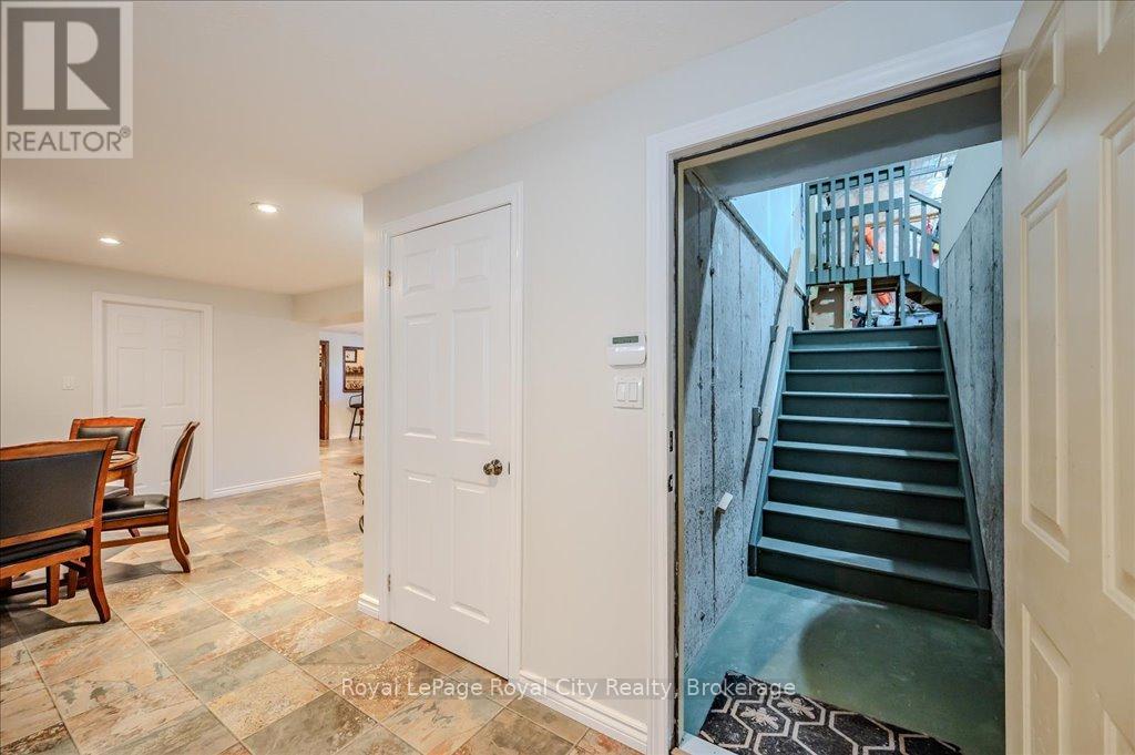 953 St David Street N, Centre Wellington, Ontario  N1M 2W3 - Photo 34 - X12093599