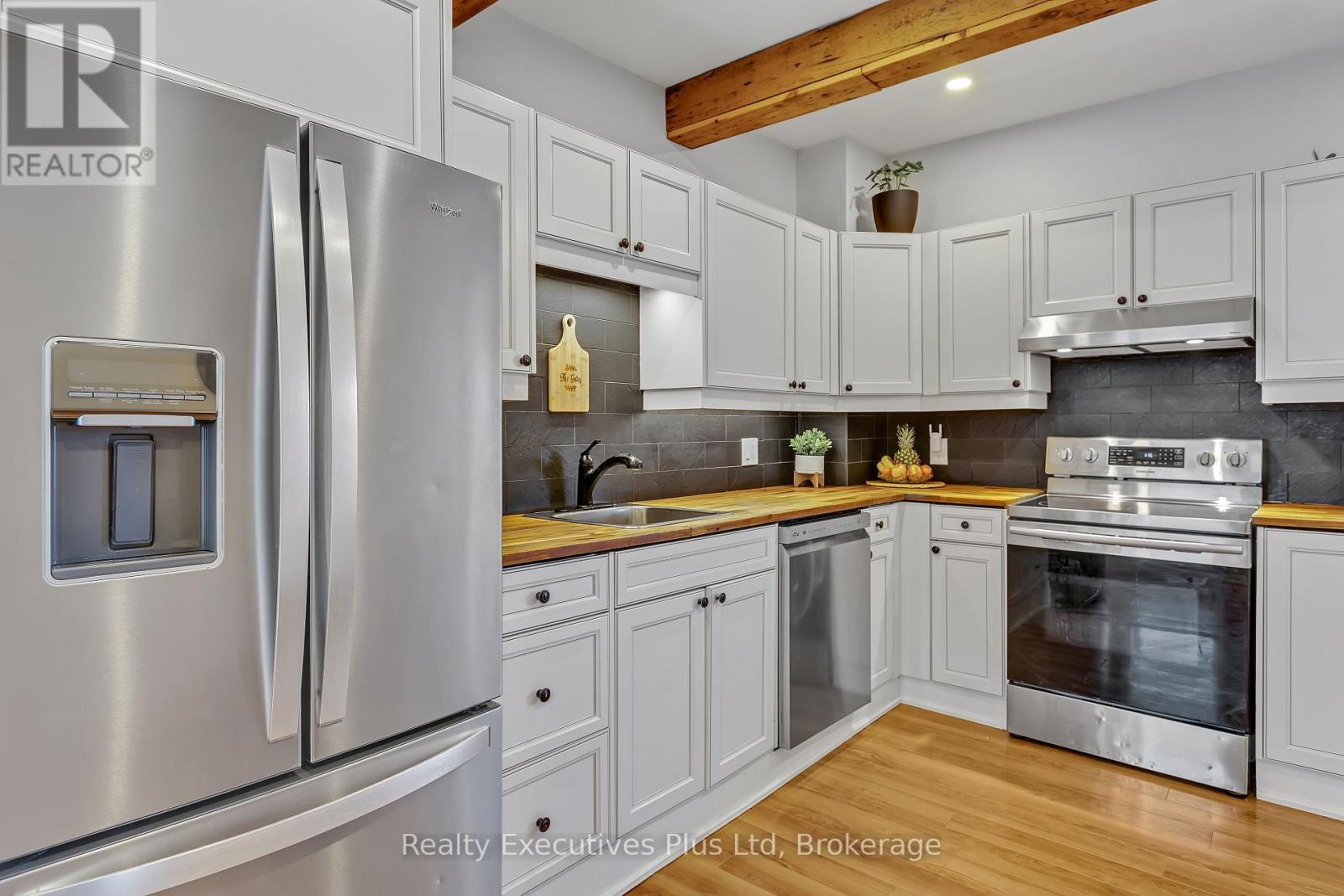 106 King Street, Kawartha Lakes, Ontario  K9V 1C9 - Photo 15 - X12093616