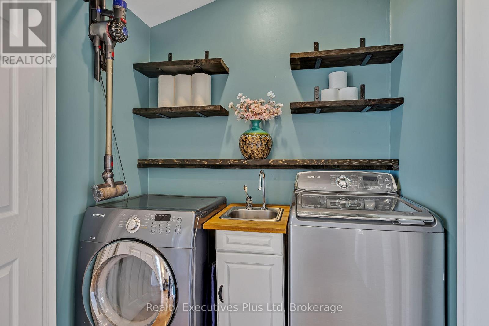 106 King Street, Kawartha Lakes, Ontario  K9V 1C9 - Photo 28 - X12093616