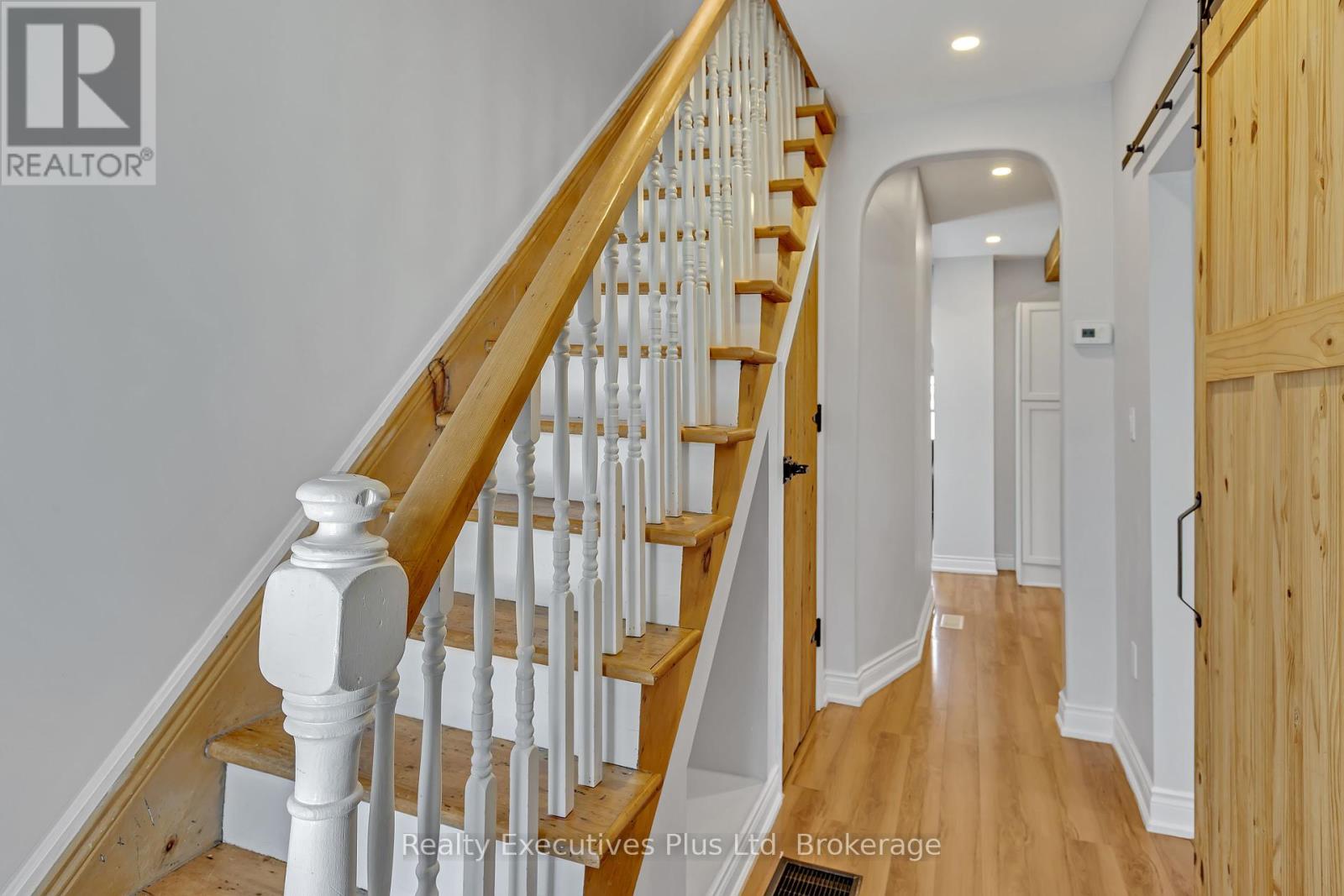 106 King Street, Kawartha Lakes, Ontario  K9V 1C9 - Photo 29 - X12093616
