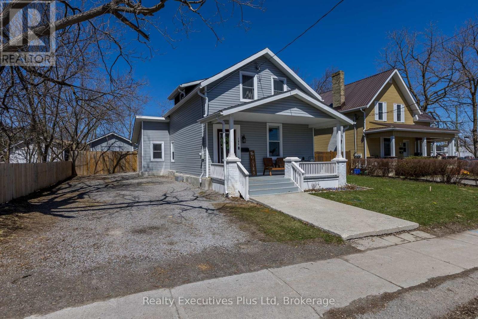 106 King Street, Kawartha Lakes, Ontario  K9V 1C9 - Photo 3 - X12093616