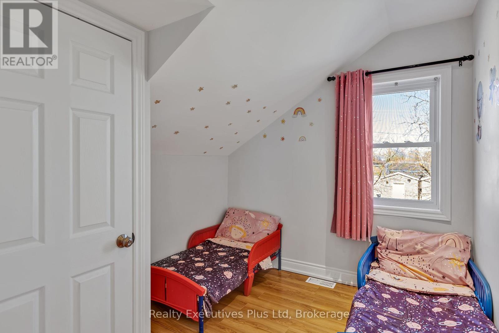 106 King Street, Kawartha Lakes, Ontario  K9V 1C9 - Photo 39 - X12093616