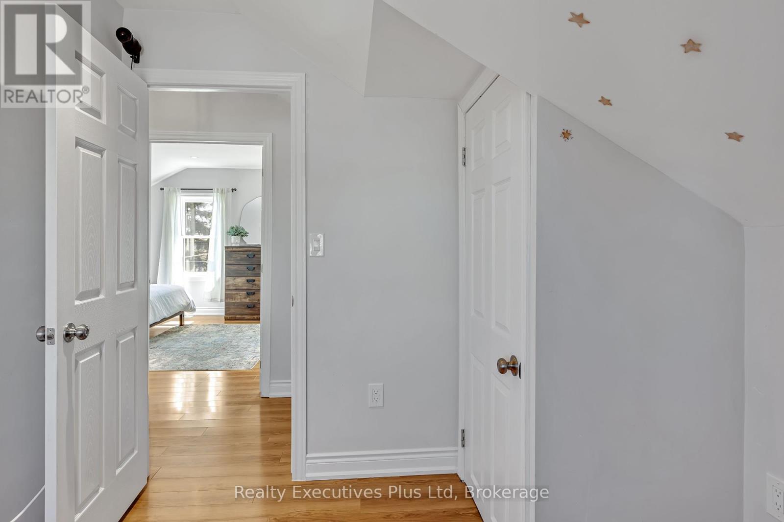 106 King Street, Kawartha Lakes, Ontario  K9V 1C9 - Photo 40 - X12093616