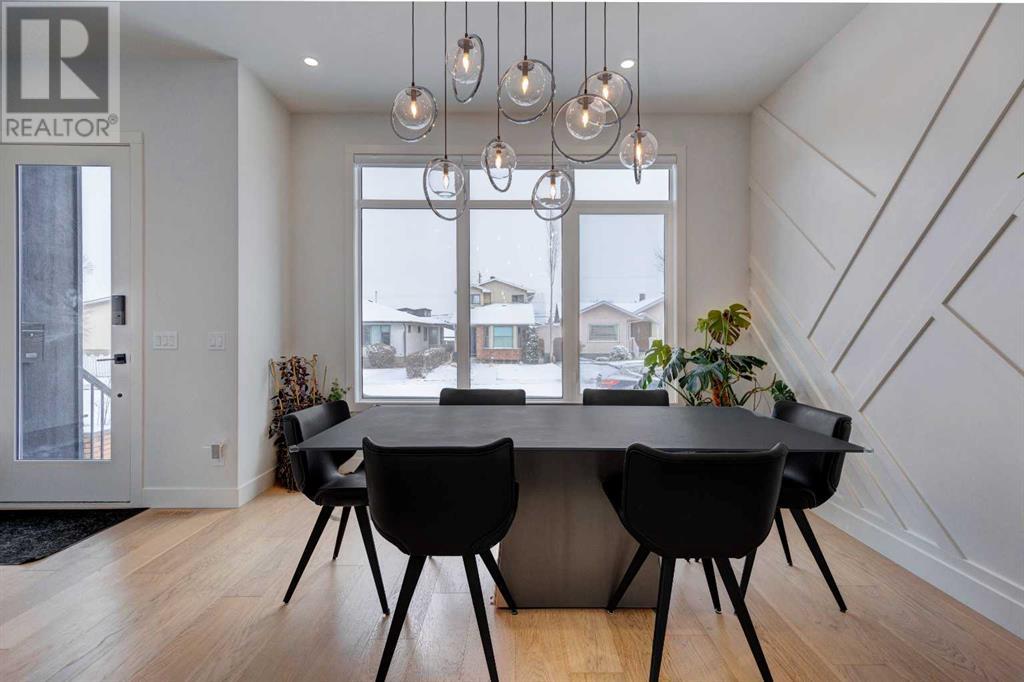 Property at 1109 41 Street SW image 3