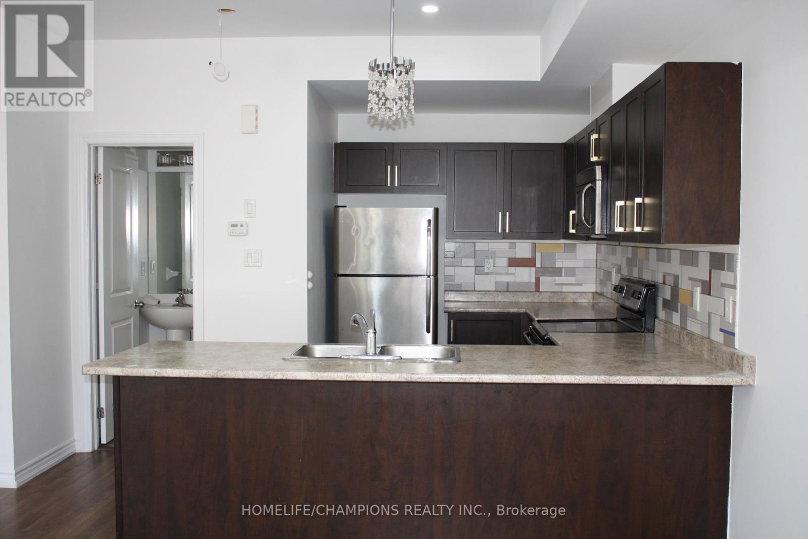 2517 Boston Glen, Pickering, Ontario  L1X 0E5 - Photo 11 - E12093480