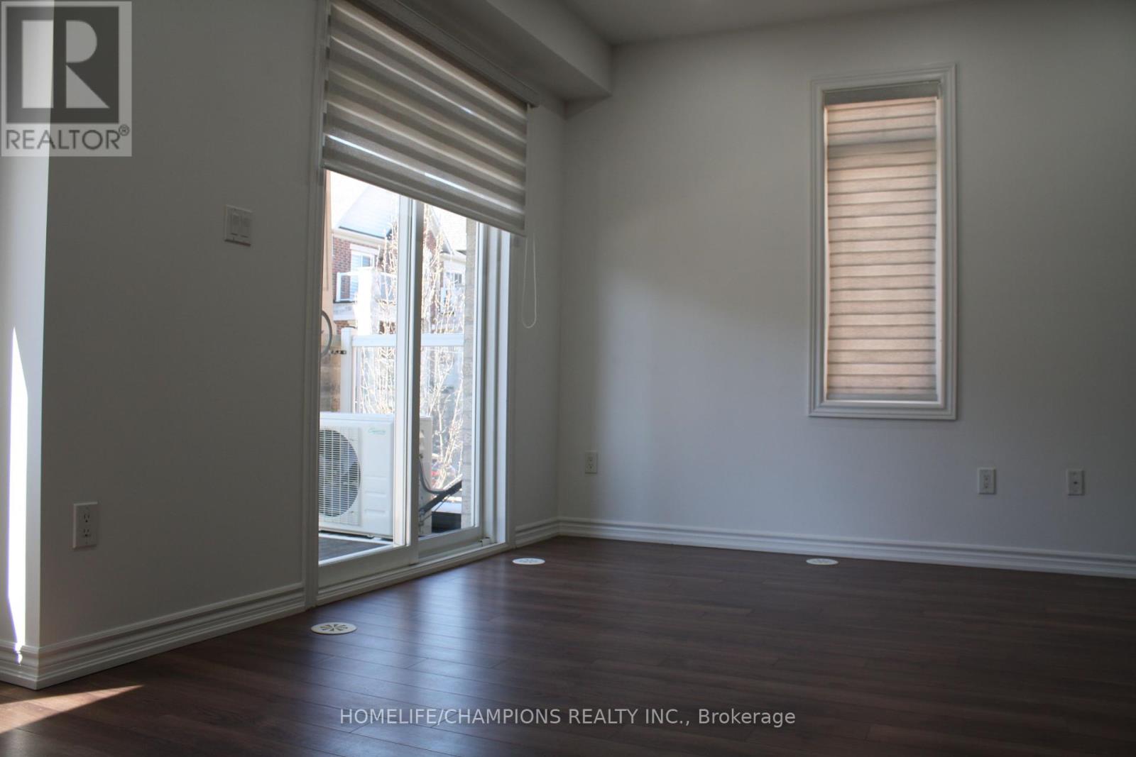 2517 Boston Glen, Pickering, Ontario  L1X 0E5 - Photo 6 - E12093480