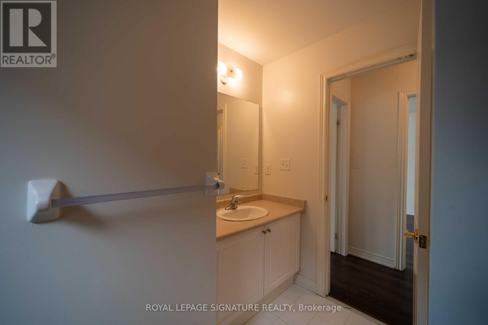5570 Meadowcrest Avenue, Mississauga, Ontario  L5M 0V1 - Photo 28 - W12093485