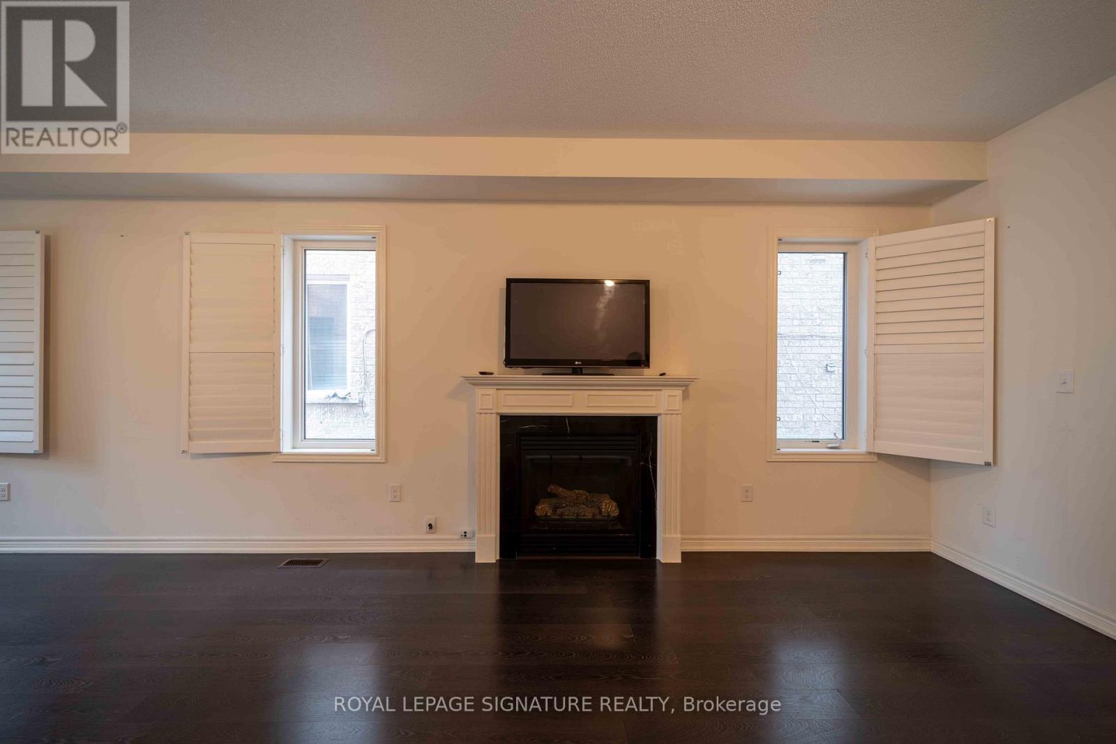 5570 Meadowcrest Avenue, Mississauga, Ontario  L5M 0V1 - Photo 5 - W12093485