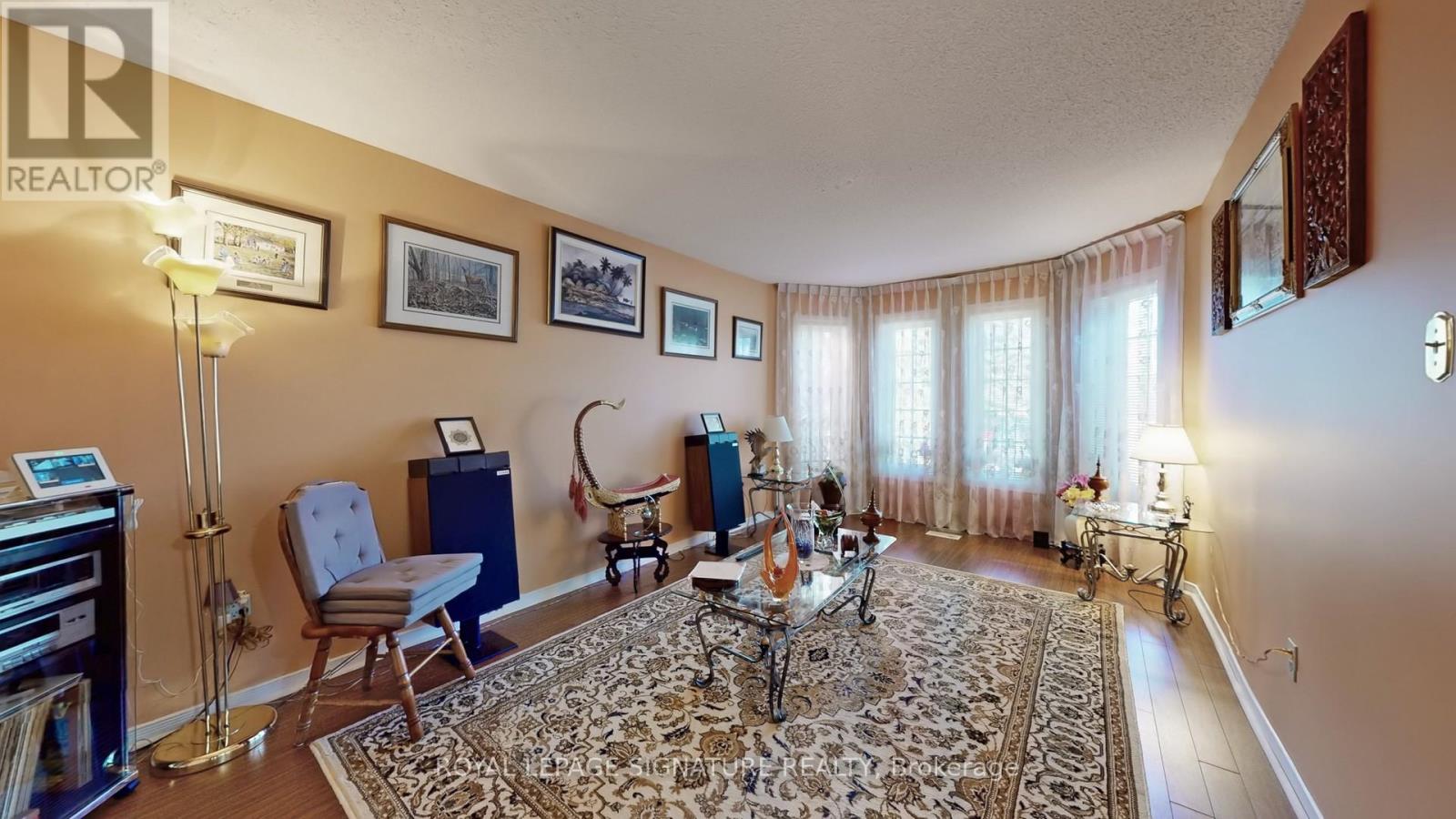Property at 180 KINGKNOLL DRIVE image 4