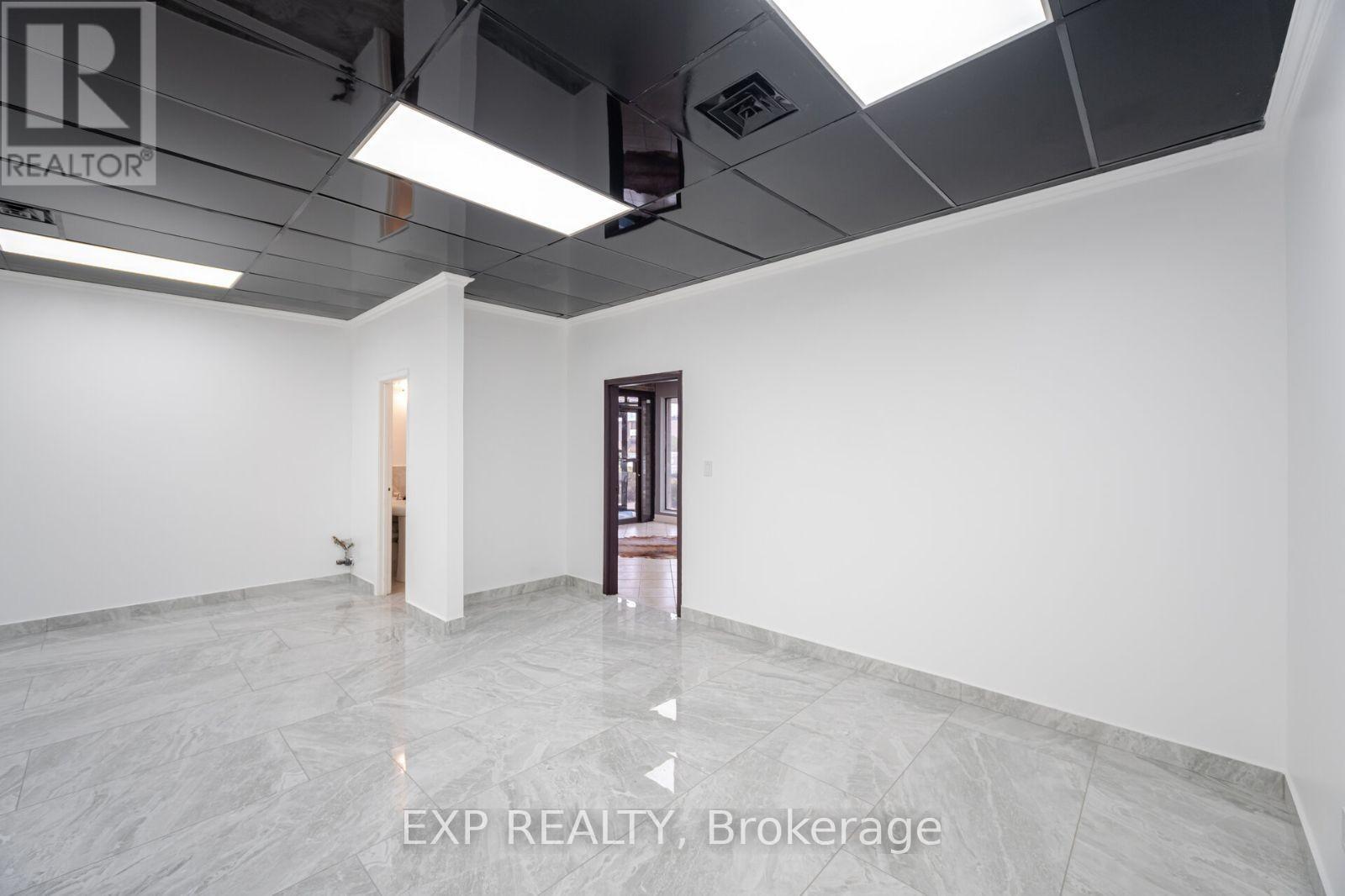 1303 Matheson Boulevard E, Mississauga, Ontario  L4W 1R1 - Photo 10 - W12093522