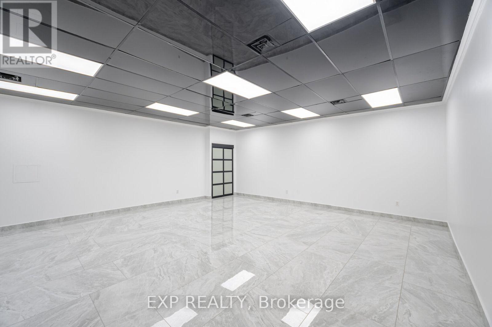 1303 Matheson Boulevard E, Mississauga, Ontario  L4W 1R1 - Photo 13 - W12093522