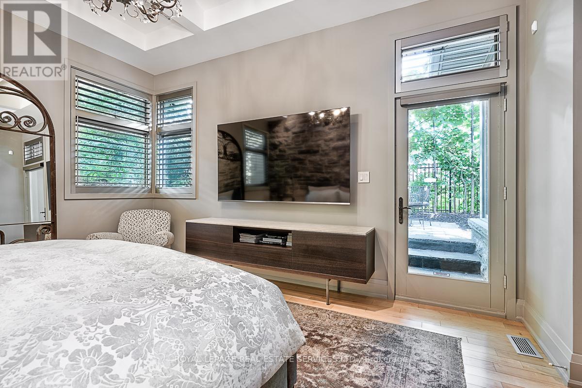177 Lovers Lane, Hamilton, Ontario  L9G 1G9 - Photo 24 - X12093514