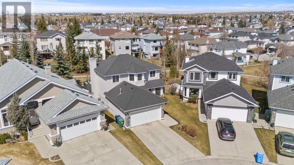 735 Schooner Cove Nw, Calgary, Alberta  T3L 1Y8 - Photo 2 - A2212009