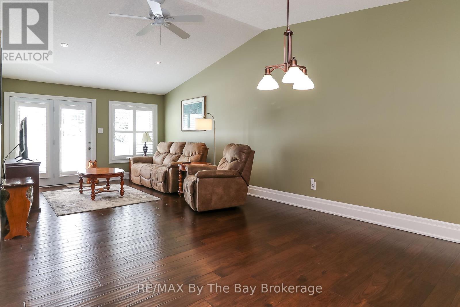 1 Garden Grove Crescent, Wasaga Beach, Ontario  L9Z 0E6 - Photo 16 - S11970367