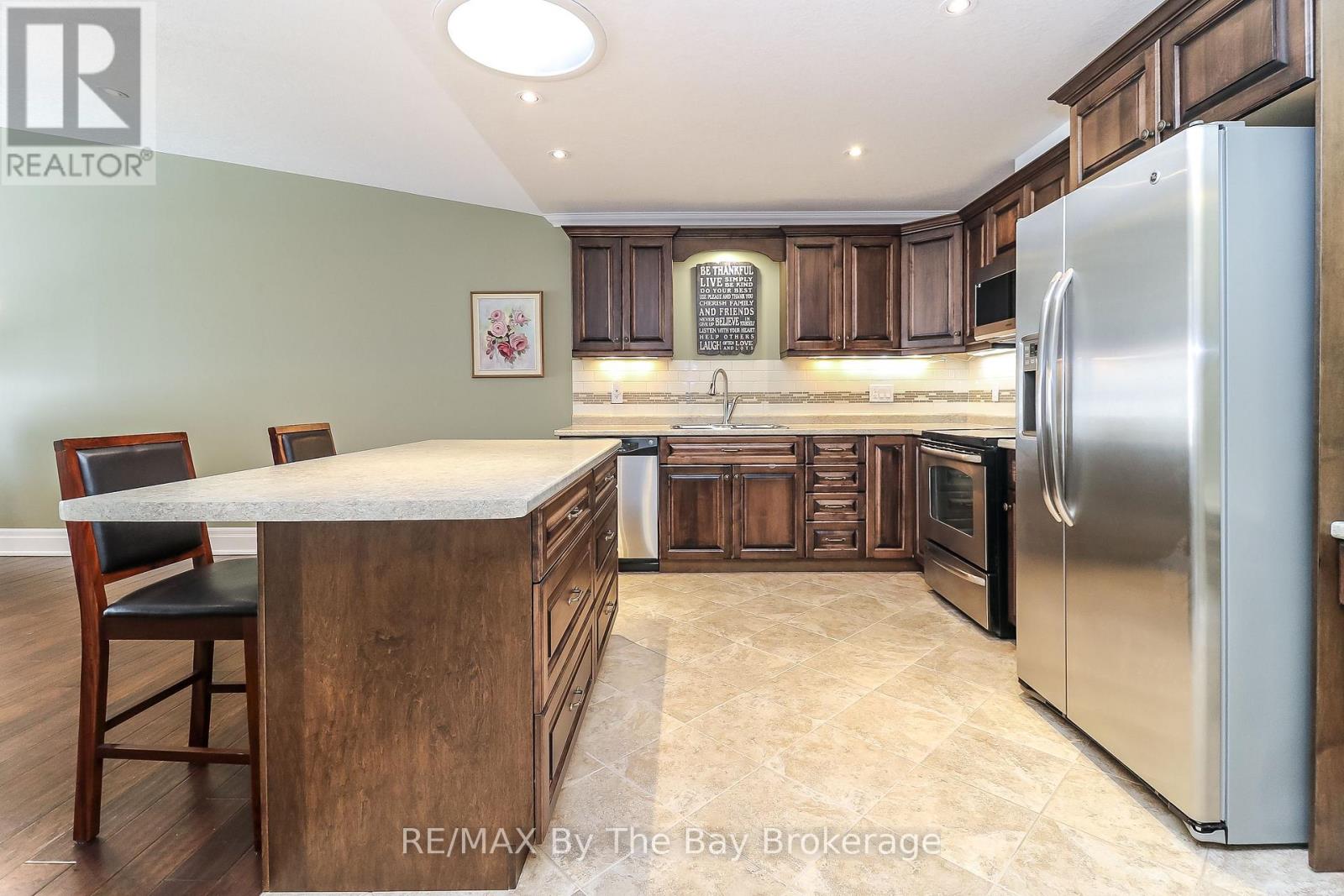 1 Garden Grove Crescent, Wasaga Beach, Ontario  L9Z 0E6 - Photo 13 - S11970367