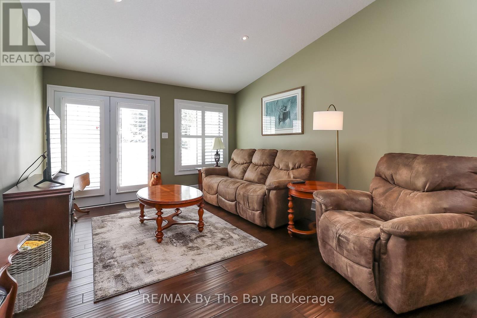 1 Garden Grove Crescent, Wasaga Beach, Ontario  L9Z 0E6 - Photo 6 - S11970367