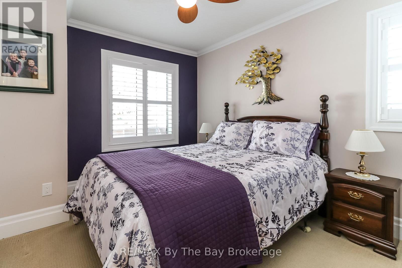 Property at 1 GARDEN GROVE CRESCENT image 4