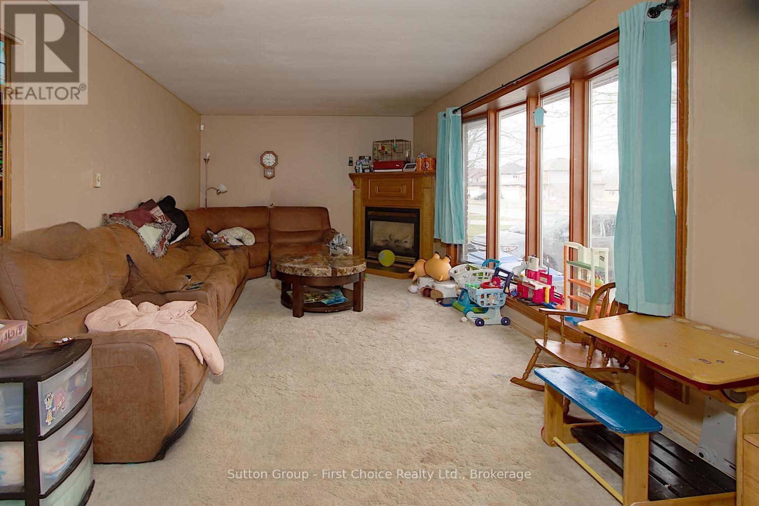 231 St. George Street, West Perth, Ontario  N0K 1N0 - Photo 5 - X12093643