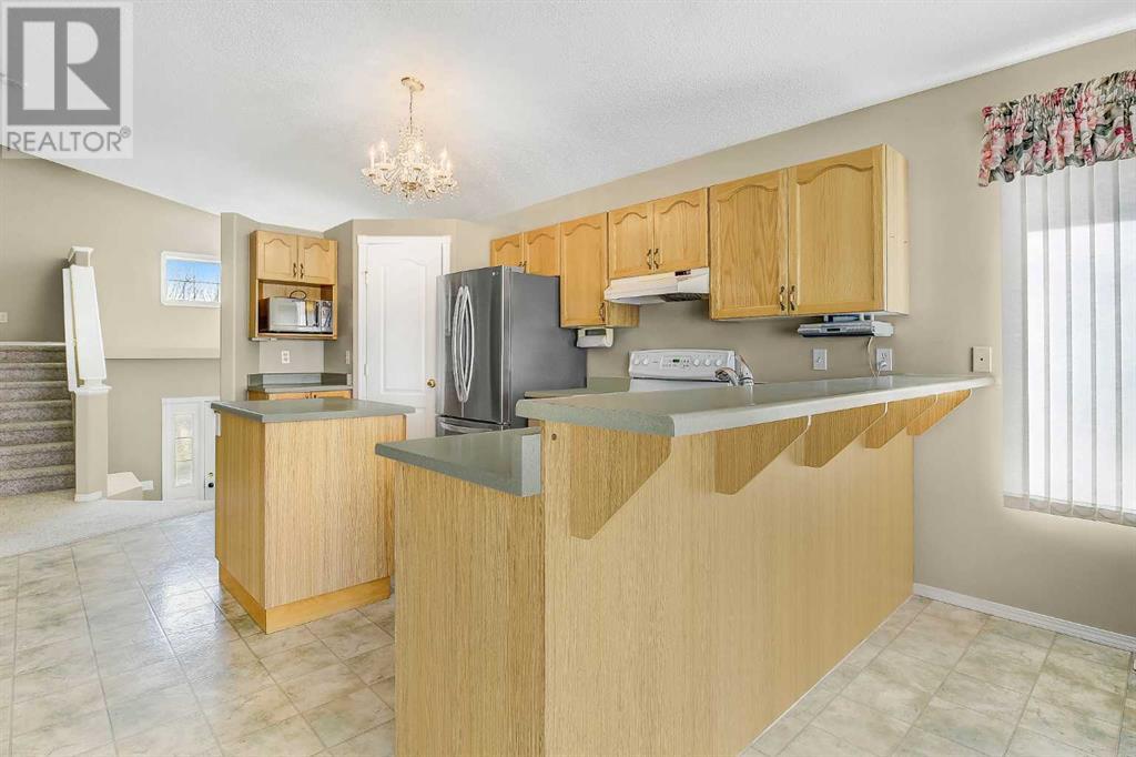Property at 11418 92B Street image 3