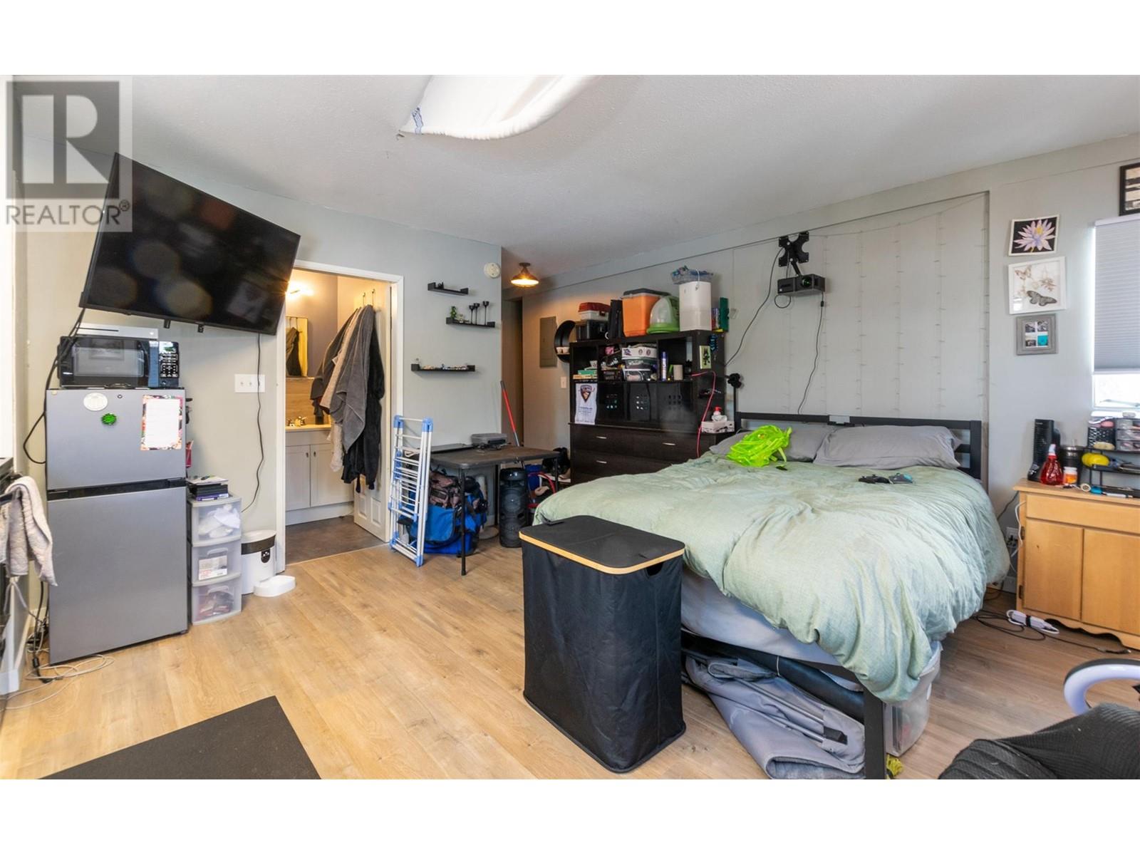 713 Russell Avenue, Enderby, British Columbia  V0E 1V1 - Photo 10 - 10333833