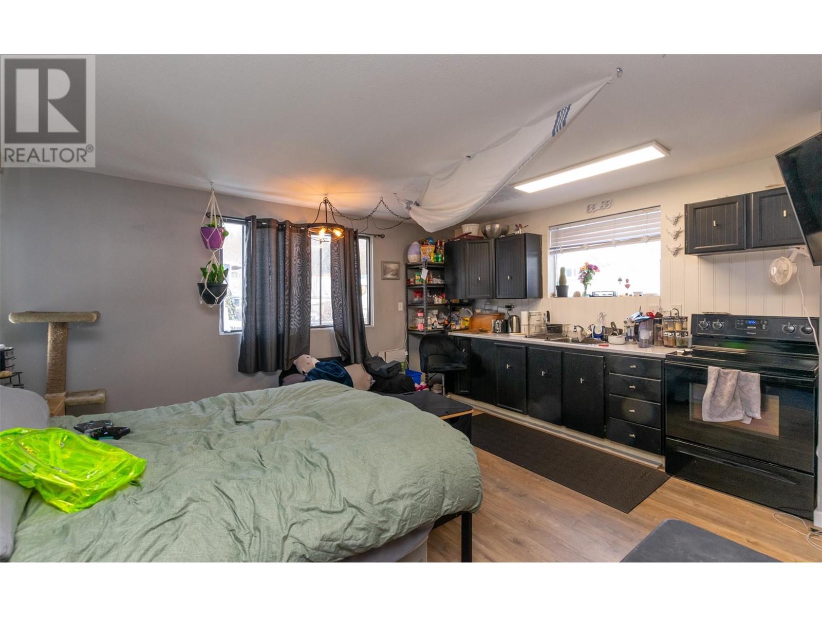 713 Russell Avenue, Enderby, British Columbia  V0E 1V1 - Photo 8 - 10333833